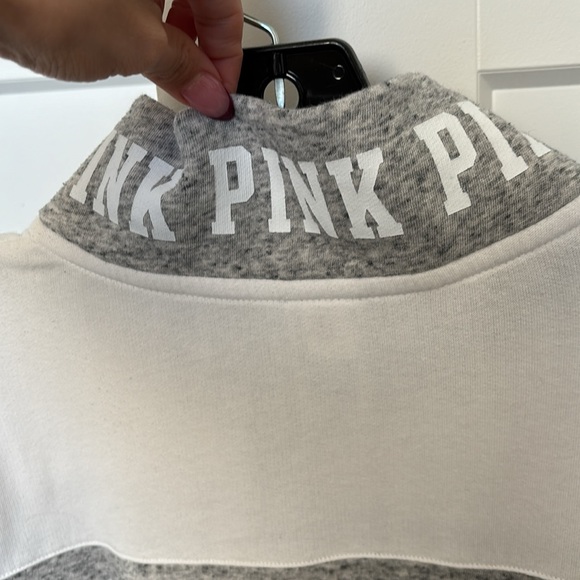 VS Pink Sweatshirt - Picture 3 of 5